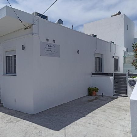 Tzoka'S Apartments Adamantas  Exterior foto